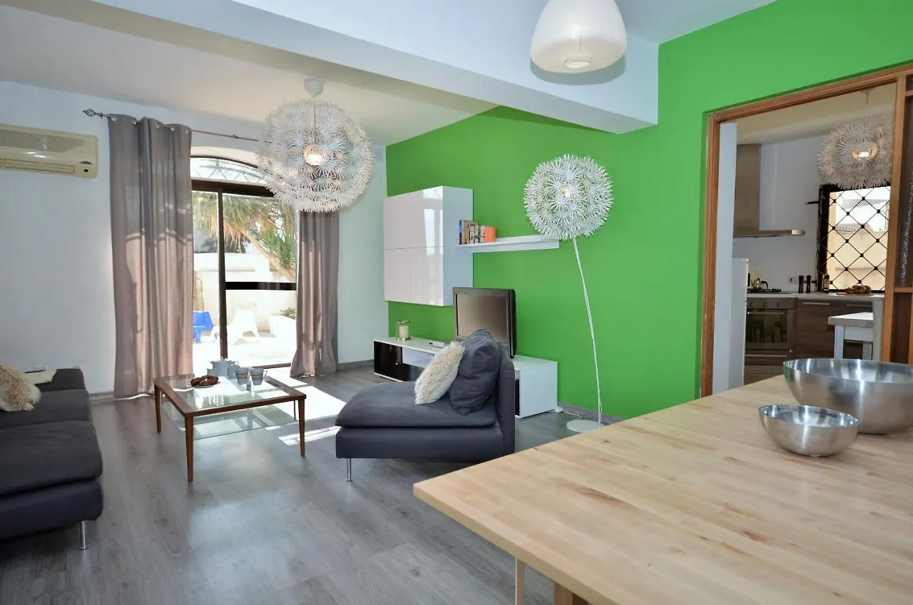 City Living Suite Tk 1 Rm 1 Saint Julian's 0*,  Malta